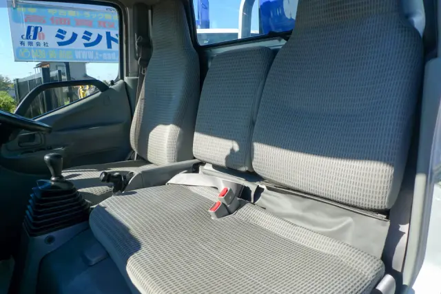 いすゞ エルフ TKG-NMR85N(2WD)の写真40