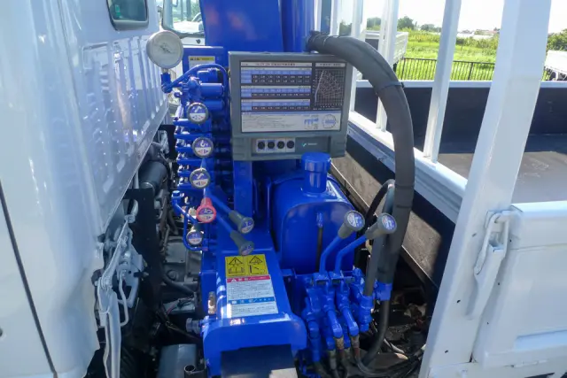 いすゞ エルフ 2KG-NKR884ANの写真14