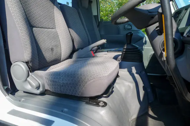 いすゞ エルフ 2KG-NKR884ANの写真33