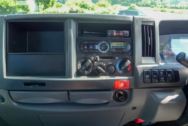 いすゞ エルフ 2KG-NKR884ANの写真37