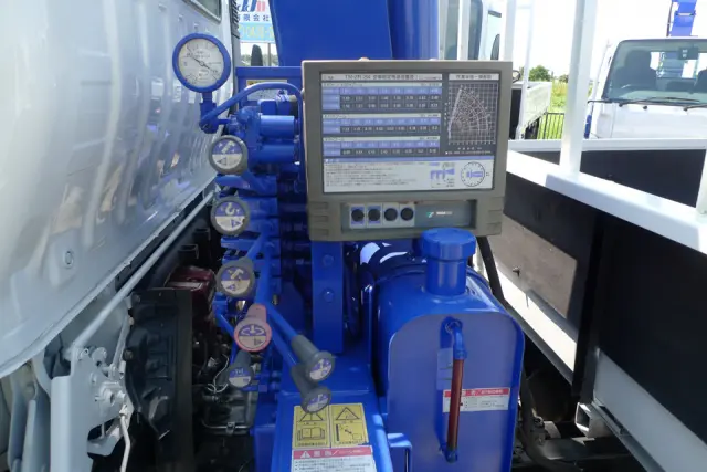 日野 デュトロ TKG-XZU710Mの写真19