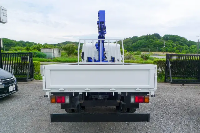 いすゞ エルフ TKG-NMR85N(2WD)の写真4
