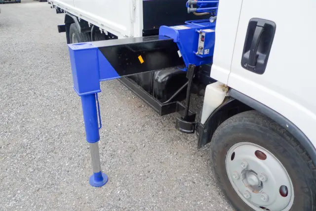 いすゞ エルフ TKG-NMR85N(2WD)の写真14