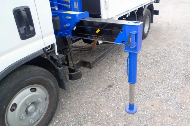 いすゞ エルフ TKG-NMR85N(2WD)の写真16
