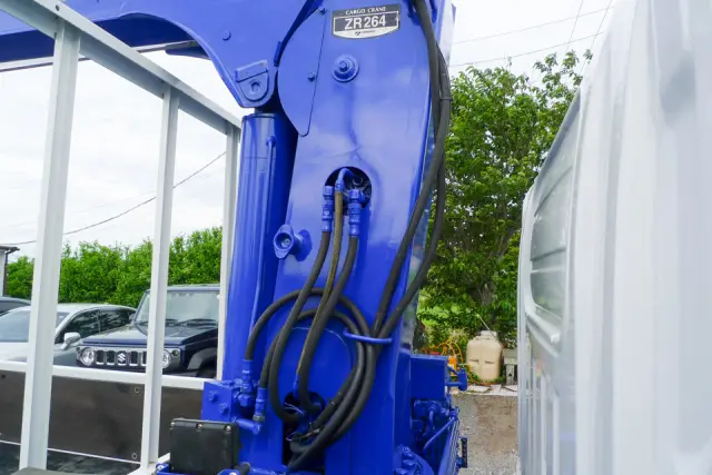 いすゞ エルフ TKG-NMR85N(2WD)の写真19