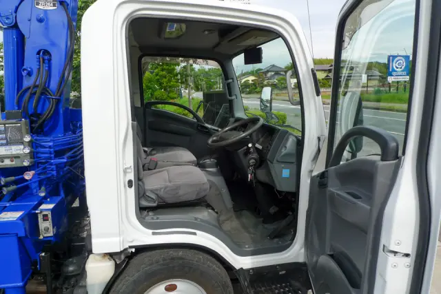 いすゞ エルフ TKG-NMR85N(2WD)の写真32