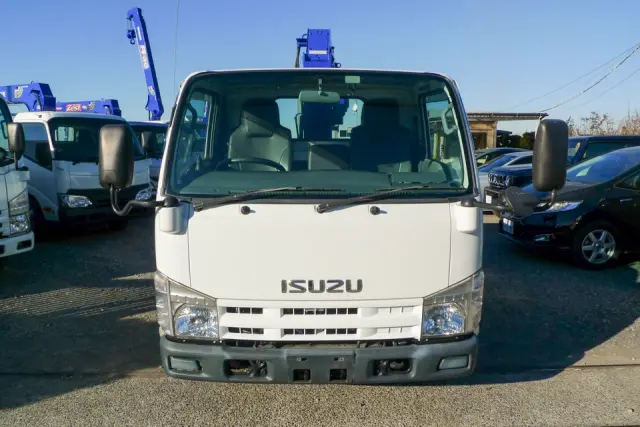 いすゞ エルフ TPG-NKR85AN(2WD)の写真2