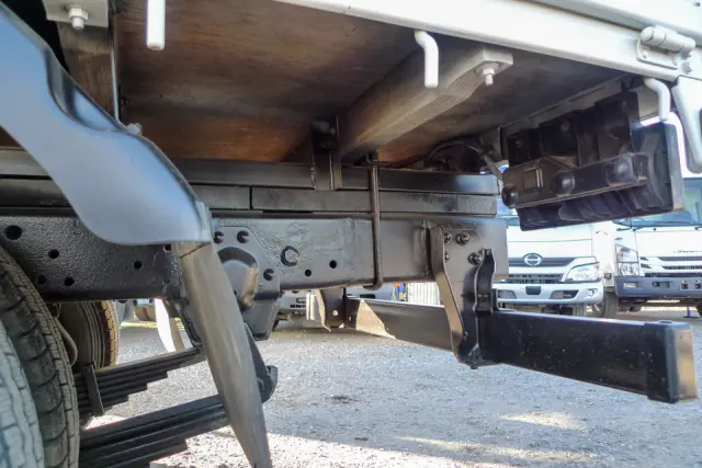 いすゞ エルフ TPG-NKR85AN(2WD)の写真22