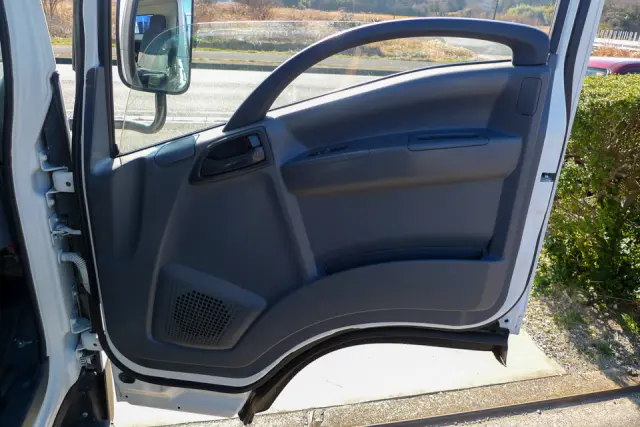 日産 アトラス SKG-APR85AR(2WD)の写真27