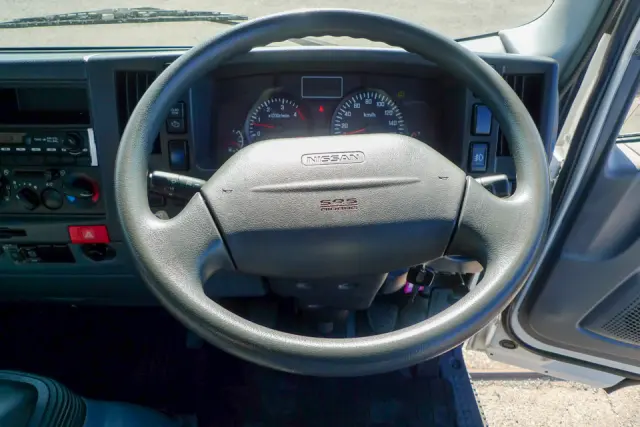 日産 アトラス SKG-APR85AR(2WD)の写真32