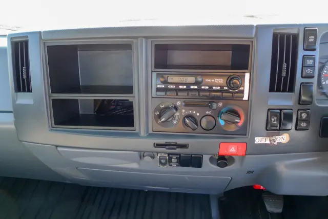 日産 アトラス SKG-APR85AR(2WD)の写真33