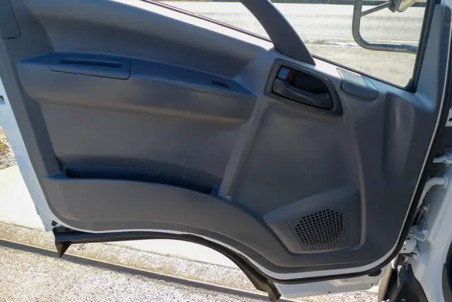 日産 アトラス SKG-APR85AR(2WD)の写真35