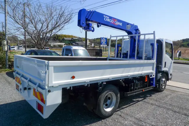 いすゞ エルフ TPG-NPR85N(2WD)の写真6