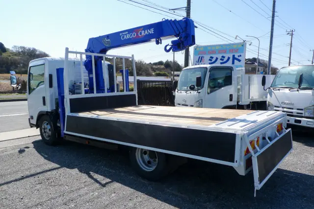 いすゞ エルフ TPG-NPR85N(2WD)の写真8