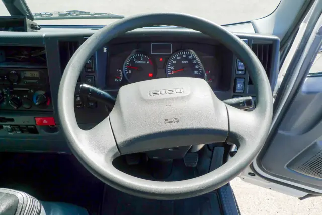 いすゞ エルフ TPG-NPR85N(2WD)の写真31