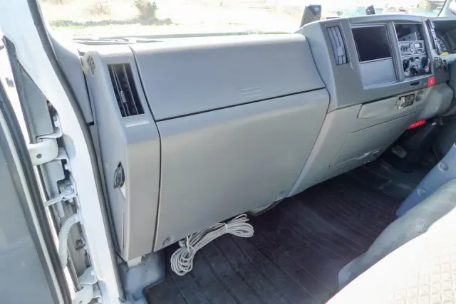 いすゞ エルフ TPG-NPR85N(2WD)の写真37