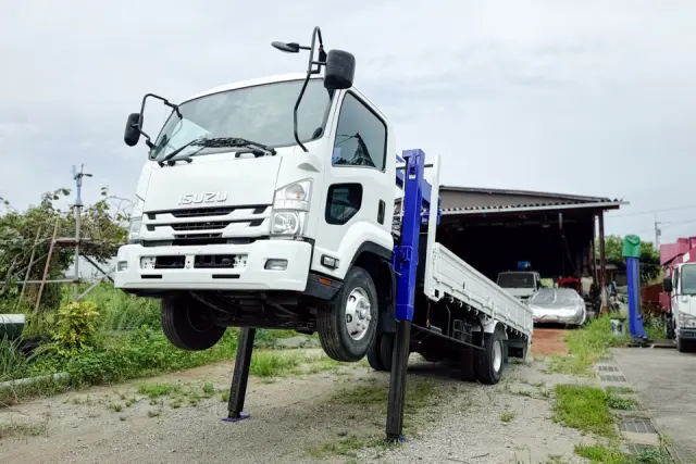いすゞ フォワード TKG-FRR90S1(2WD)の写真7