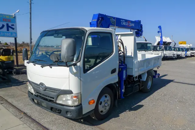 日野 デュトロ SKG-XZU620T(2WD)の写真1