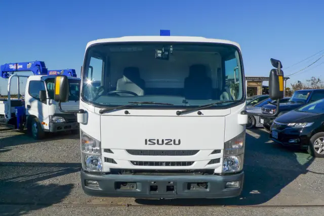 いすゞ エルフ TPG-NPR85N(2WD)の写真2