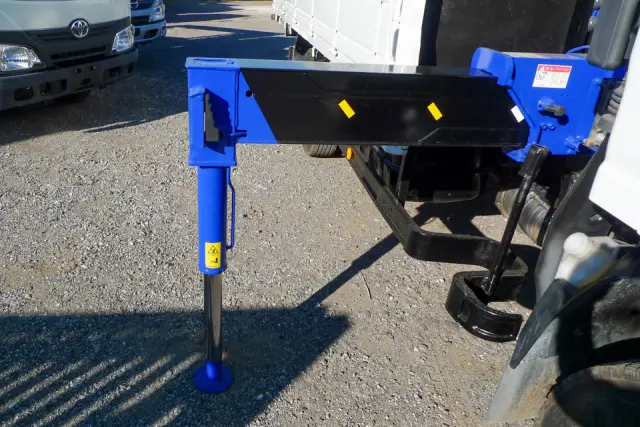 いすゞ エルフ TPG-NPR85N(2WD)の写真11