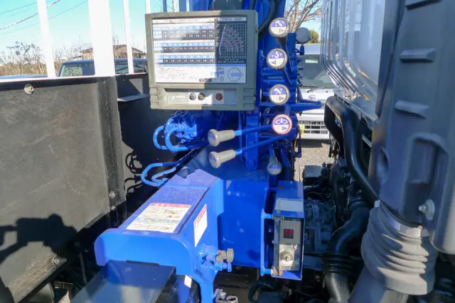 いすゞ エルフ TPG-NPR85N(2WD)の写真14