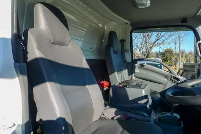 いすゞ エルフ TPG-NPR85N(2WD)の写真29