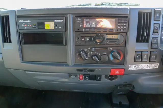 いすゞ エルフ TPG-NPR85N(2WD)の写真32