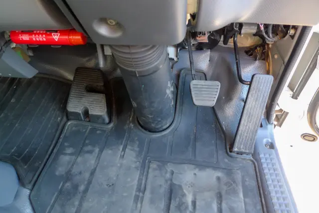 いすゞ エルフ TPG-NPR85N(2WD)の写真33