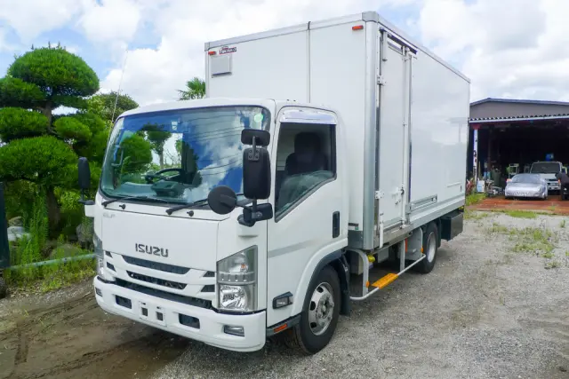 いすゞ エルフ 2RG-NPR88YN(2WD)の写真1