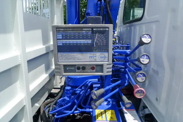 日野 デュトロ TKG-XZU620T(2WD)の写真15
