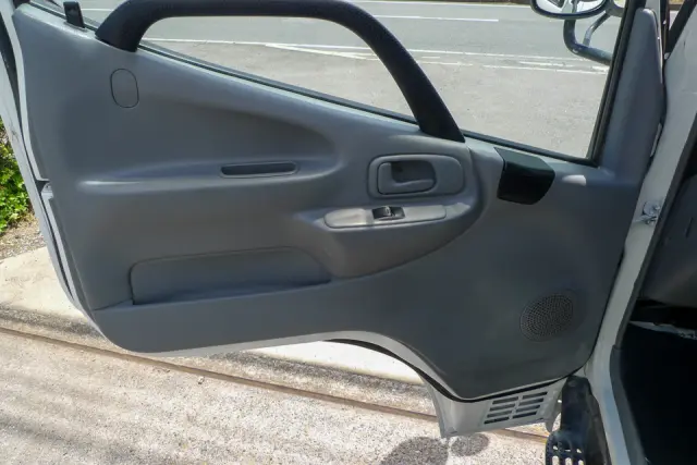 日野 デュトロ TKG-XZU620T(2WD)の写真40