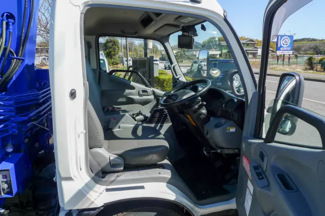 日野 デュトロ TKG-XZU695M(4WD)の写真28