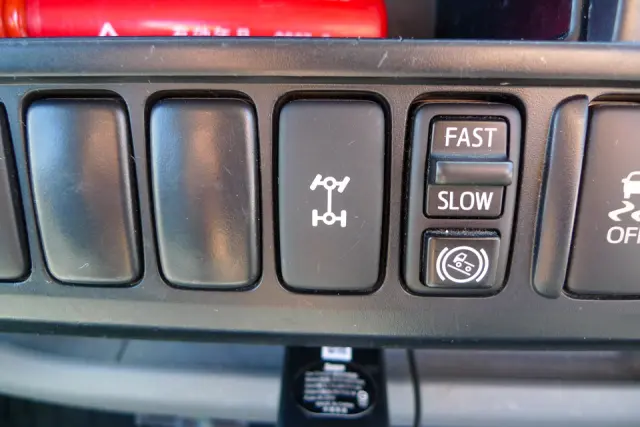 日野 デュトロ TKG-XZU695M(4WD)の写真37