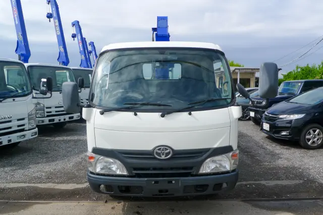 トヨタ ダイナ TKG-XZU650  車台(2WD)の写真2