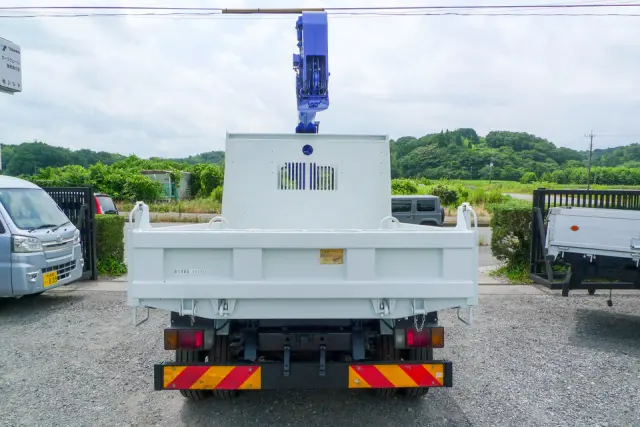 いすゞ エルフ TKG-NMR85N(2WD)の写真4