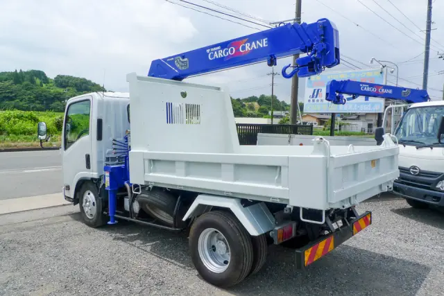 いすゞ エルフ TKG-NMR85N(2WD)の写真5