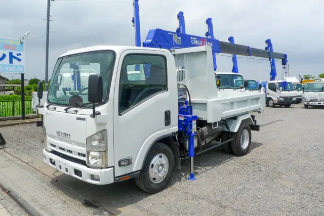 いすゞ エルフ TKG-NMR85N(2WD)の写真7