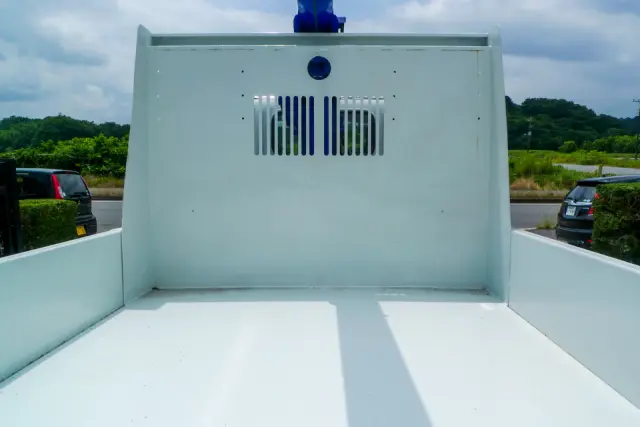 いすゞ エルフ TKG-NMR85N(2WD)の写真9