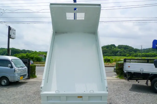 いすゞ エルフ TKG-NMR85N(2WD)の写真10