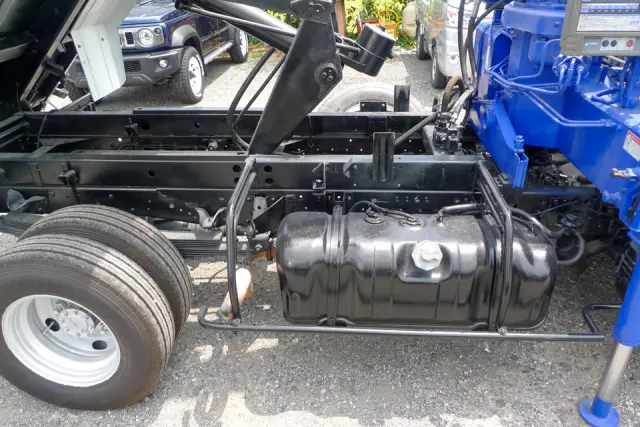 いすゞ エルフ TKG-NMR85N(2WD)の写真13