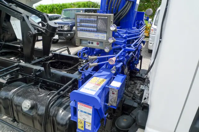 いすゞ エルフ TKG-NMR85N(2WD)の写真14