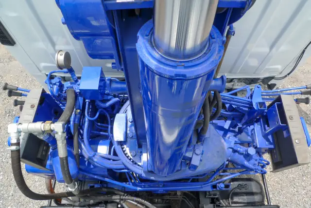 いすゞ エルフ TKG-NMR85N(2WD)の写真19