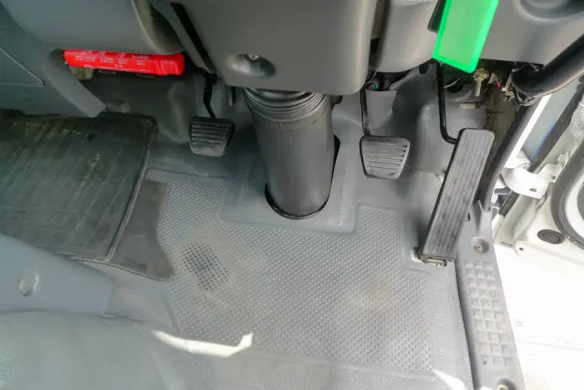 いすゞ エルフ TKG-NMR85N(2WD)の写真27