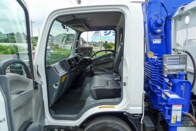 いすゞ エルフ TKG-NMR85N(2WD)の写真30