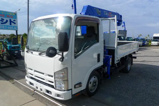 いすゞ エルフ NMR85-7026333(2WD)の写真1