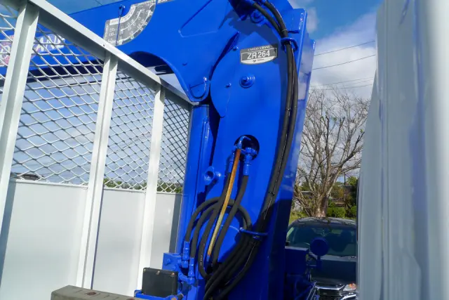 いすゞ エルフ NMR85-7026333(2WD)の写真13
