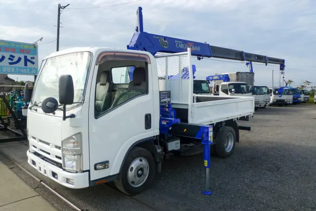 いすゞ エルフ NMR85-7026333(2WD)の写真41