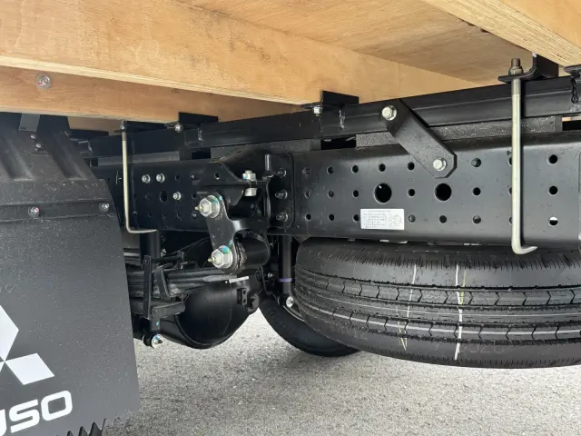 三菱 キャンター 2RG-FEB50(2WD)の写真12