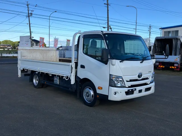 トヨタ ダイナ 2RG-XZU710(2WD)の写真2