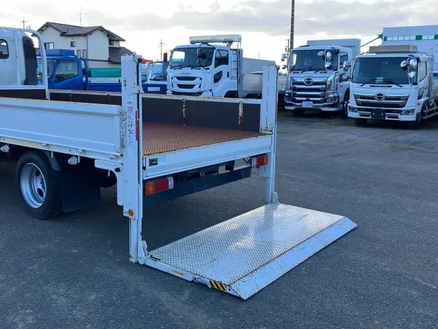 トヨタ ダイナ 2RG-XZU710(2WD)の写真12